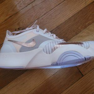 new nike shoes